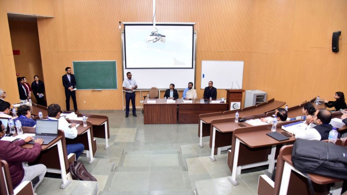 iimc-removes-directorincharge-to-ensure-impartial-inquiry-into-sexual-harrassment-allegations-appoints-saibal-chattopadhyay-to-top-post-sahadeb-sarkar